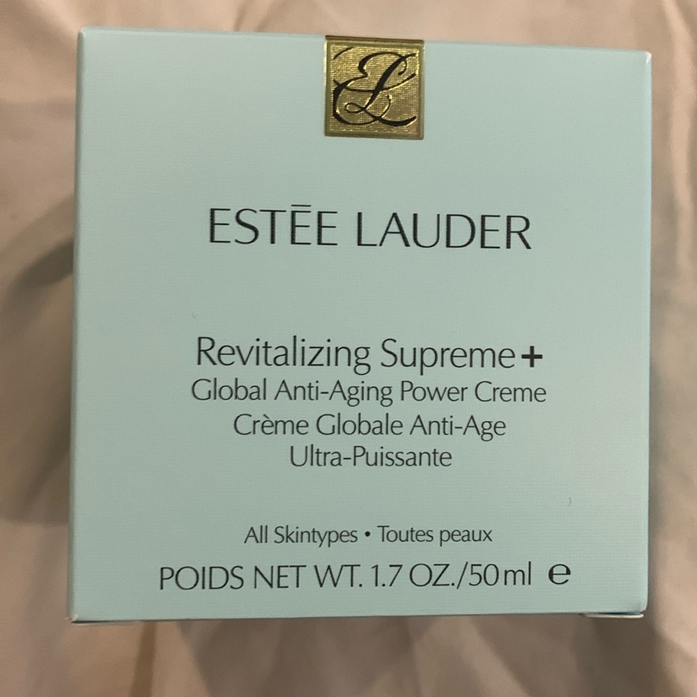 Estée Lauder Revitalizing Supreme + Global Anti-Aging Power Crème